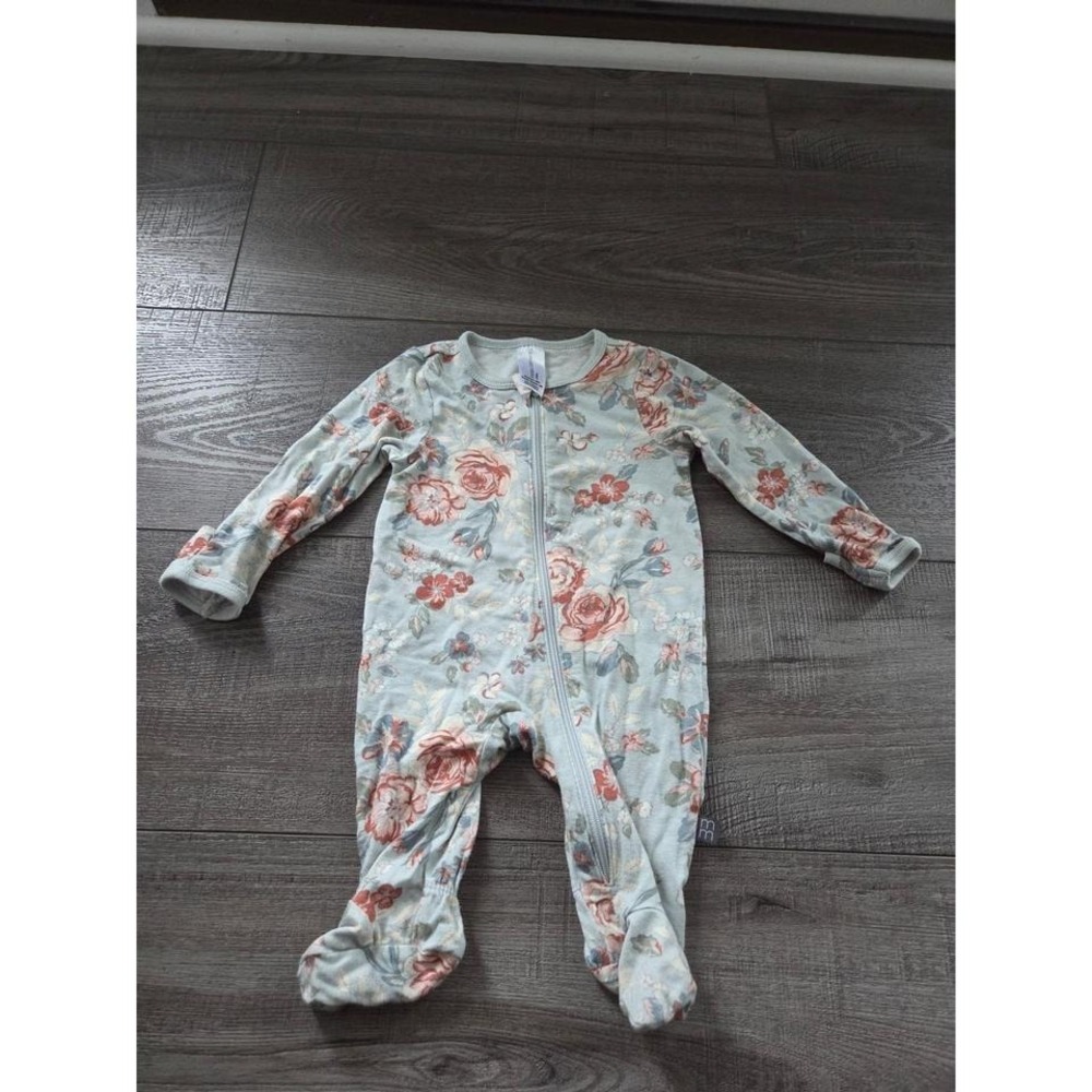 Modern moments baby‎ girl newborn sleeper